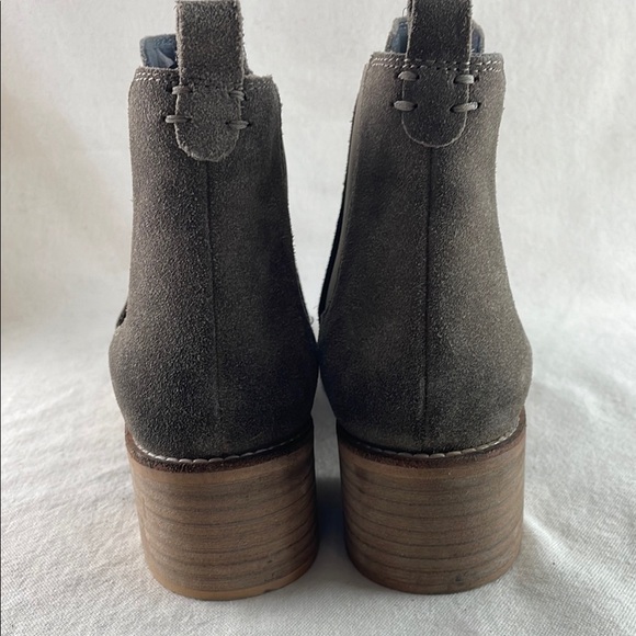 CREVO Taupe Suede Ankle Boots Size 9 - Picture 5 of 10